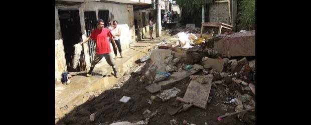 Desolación sienten en La García, en Bello | Hernán Vanegas | Los habitantes de las riberas de la quebrada llevan más de 30 años lidiando con la furia de las aguas. Pese a estar en alto riesgo las soluciones no llegan.
