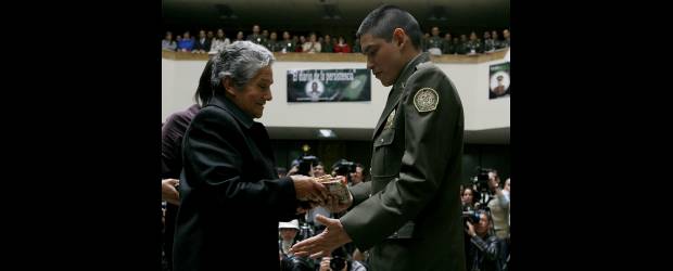 Sonaron las campanas por la libertad | Archivo | Una misa fue el acto central para pedir por la libertad de los secuestrados.