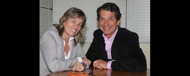 La apuesta de TBWA es romper los esquemas | Donaldo Zuluaga | Socorro Jaramillo Velásquez, gerente de la agencia TBWA en Colombia, al lado de Jaime Uribe Echavarría, presidente ejecutivo de la misma.