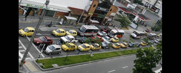 Entretenimiento y seguridad son atractivos | | En El Poblado se encuentran empresas, hoteles y restaurantes, etc.