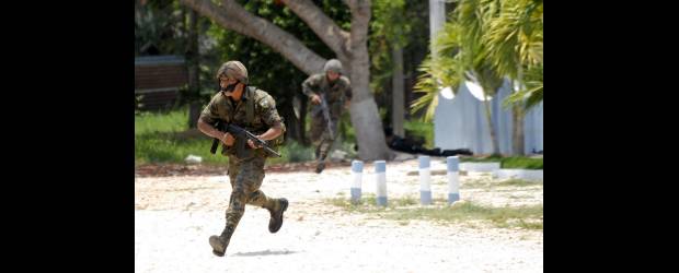 Guatemala declaró el estado de sitio | Reuters - Santa Elena, Guatemala | El Gobierno pretende frenar la violencia del crimen organizado.