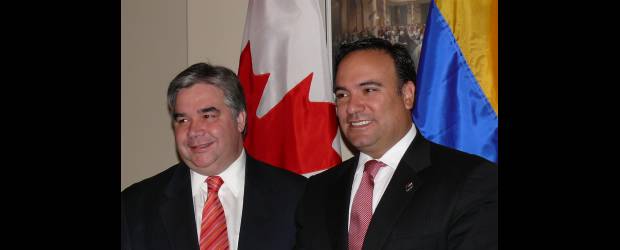 TLC con Canadá, desde el 15 de agosto | Archivo | Peter Van Loan, ministro de Comercio internacional de Canadá.