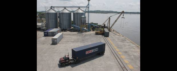 Antioquia reclama una red competitiva | Archivo | Antioquia debe potencializar más la integración de medios de transporte. Un buen punto de partida es la reactivación creciente del muelle en Puerto Berrío, aunque el río Magdalena debe ser intervenido para asegurar su navegabilidad.