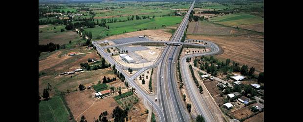 Plan de Obras de Santos: acertado, pero con dudas | Cortesía | Aspecto de un tramo de la concesión vial Talca-Chillán en Chile, operada por Intervial, filial de ISA. Su longitud total es de 193,31 kilómetros.