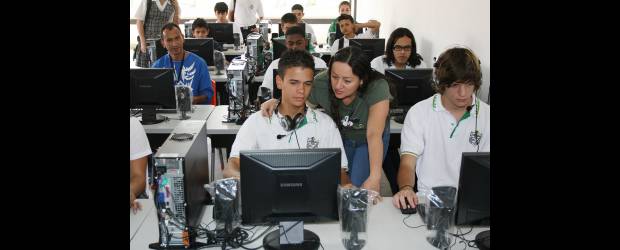 Tecnología entra al premio | Archivo | Las experiencias más significativas en tecnología, se premiarán.