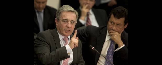 Uribe no ordenó interceptaciones: Jaime Lombana | Colprensa | El pasado 18 de agosto, el expresidente Álvaro Uribe Vélez dio su versión sobre las chuzadas del DAS ante la Comisión de Acusaciones de la Cámara.