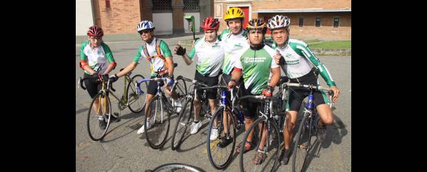 Con discapacidad también se pedalea | Hernán Vanegas | El equipo de la Liga de Discapacidad Mental hizo presencia en el 38 Clásico EL COLOMBIANO-Indeportes Antioquia con nueve participantes.