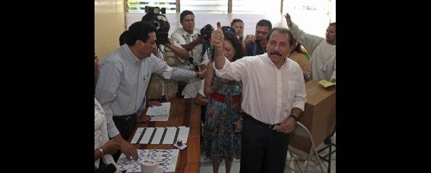 Orteguistas celebraron, pero los observadores se quejaron | Esteban Felix, Ap, Managua - Nicaragua | Ortega (foto), el actual líder de Nicaragua, ha sido el único candidato a la Presidencia por el Frente Sandinista de Liberación Nacional en los comicios de 1984, 1990, 1996, 2001, 2006 y 2011.