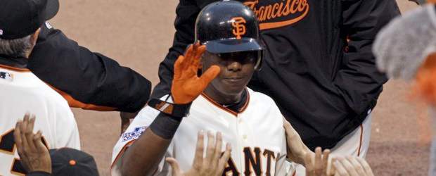El béisbol es un asunto de Gigantes | Ap-San Francisco, Estados Unidos | El colombiano Édgar Rentería anotó este miércoles la primera y la novena carrera, más un imparable, para los Gigantes de San Francisco en el comienzo de la Serie Mundial de Béisbol de Estados Unidos.