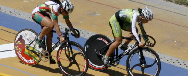 A la pelota blanda le echan mirada patriota | Esteban Vanegas | En ciclismo, la niña Valentina Paniagua viene sacando la cara por Antioquia. El lunes se ganó dos de oro y ayer sumó una más a su cuenta personal.