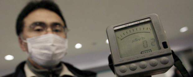 Confirman presencia de yodo radiactivo en alimentos cerca de Fukushima | Reuters | La ingestión de yodo radioactivo puede llevar a una acumulación en el cuerpo y perjudicar a la tiroides, un peligro que afecta sobre todo a los niños y jóvenes.