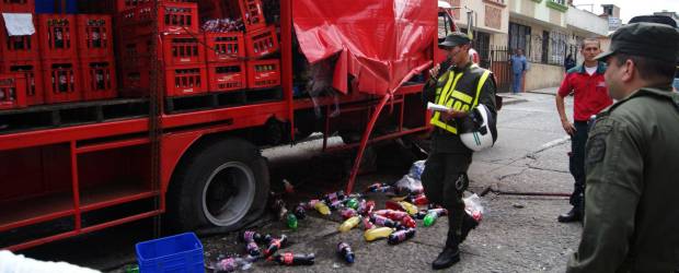 Explosión de artefacto afectó 25 viviendas en Pasto, Nariño | Colprensa | La carga explosiva fue puesta en un carro distribuidor de gaseosa.