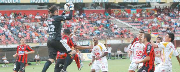 Cúcuta cayó 2-3 ante el Tolima | Colprensa | El arquero Anthony Silva fue clave en la victoria, a domicilio, de Tolima sobre Cúcuta 3-2.