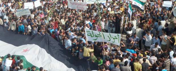 Cerca de 40 muertos dejan protestas en Siria | Reuters | En un comunicado, un grupo opositor detalló la muerte de 21 civiles en la provincia de Homs y de 12 en la de Hama en las protestas contra el régimen del presidente Bachar al Asad.