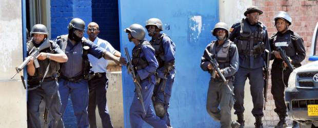 En Jamaica sigue la tensión por operativo contra narcotraficante | AP | La Policía mantendrá los operativos de búsqueda de Christopher "Dudus" Coke.