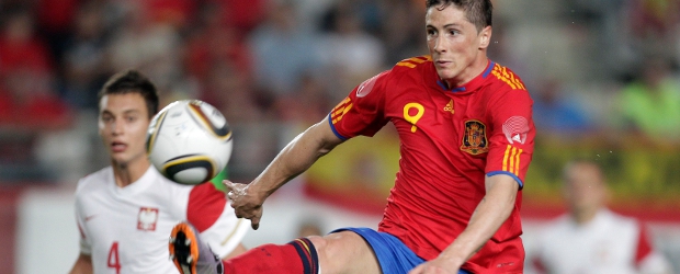 Torres firmó con el Chelsea hasta 2016 | Archivo | El atacante español Fernando Torres cambiará de club en Inglaterra, donde pasará del Liverpool al Chelsea.