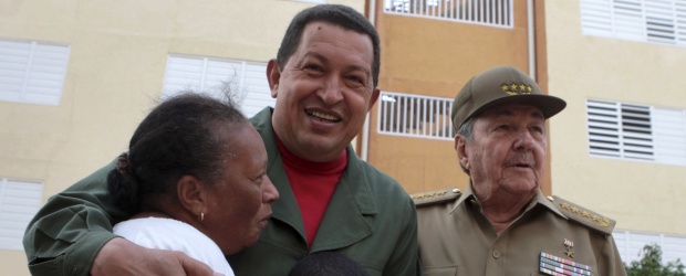 Hugo Chávez y Raúl Castro, entre los peores tiranos del mundo | Archivo