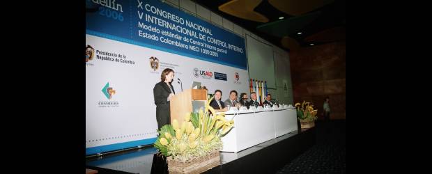 Protocolo es amabilidad y respeto | | El protocolo nunca debe ignorar el detalle y mucho menos, improvisar. Es la herramienta más eficaz para ejecutar eventos y realizarlos con éxito.