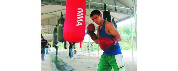Los de Céiber Ávila, puños que pintan | Sebastián Aguirre | Por primera vez, Céiber Ávila se presentará en el área metropolitana. Otra figura para ver será Óscar Negrete, el único de los colombianos que les ganó a los cubanos en un intercambio hecho a principios de marzo en La Habana.