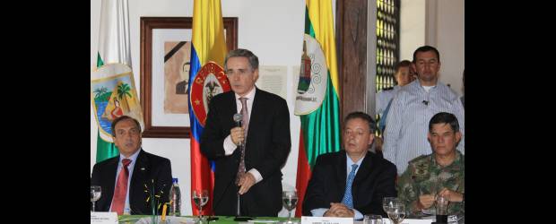 La inseguridad ha disminuido | Robinson Saenz | El Presidente Uribe destacó la reducción de homicidios en Itagüí.