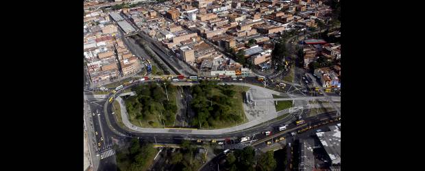 Día sin carro: razones en contravía | Henry Agudelo | Esta imagen, tomada en 2009, corresponde al intercambio vial del sector de La Minorista, donde además se presentan los mayores flujos de vehículos durante todo el día.