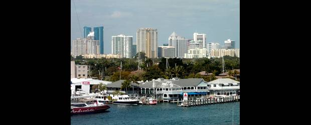 La Florida tiene su Venecia | Cortesía | El modernismo de una creciente ciudad costera como Fort Lauderdale, en La Florida, contrasta con sus clásicas mansiones a lo largo de las 300 millas de canales que interconectan esta población. Una de las zonas más divertidas y animadas es el paseo conocido como Las Olas. Y para quienes no gustan de navegar, nada como sus kilométricas playas.