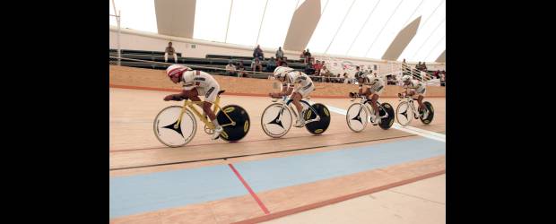 Pisteros volaron en Aguascalientes | Cortesía El Escarbajo Press, Aguascalientes | Esta es la cuarteta que hizo el primer récord panamericano: Arles Castro, Weimar Roldán, Edwin Ávila y Juan Pablo Suárez. Ayer ganaron la medalla de oro en México al derrotar a Chile en la final.