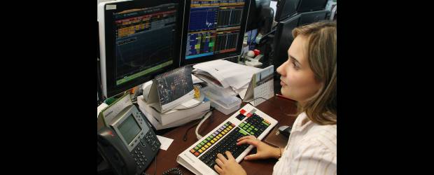 El dólar cerró con un precio estable | Archivo | El Índice General de la Bolsa se ha valorizado 5,86 por ciento en 2010