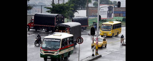 Intercambio La Madera inicia en agosto | Jaime Pérez | A finales de 2011 se tendría listo el intercambio vial de La Madera con el cual se resolverán 26 maniobras para mejorar la movilidad en el sector de Solla.