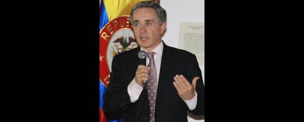 Antioquia dará las gracias al Presidente | Archivo | El presidente Uribe tendrá otro homenaje en Antioquia. Esta vez, en cabeza de la Gobernación, el 16 de julio, el departamento tiene una cita para agradecer.