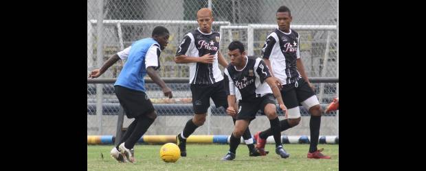 América enfrentará al Envigado | Hernán Vanegas | Envigado, con la juventud de Yessy Mena, Jimmy Bermúdez y Carlos Gallego, entre otros, buscará hoy el primer triunfo en la Liga Postobón-II.
