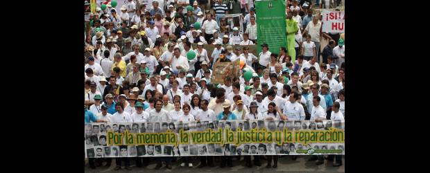 "Las víctimas hoy son más visibles" | Archivo | La Cnrr fue creada por la Ley 975 de 2005 (Justicia y Paz) para acompañamiento legal, logístico y sicológico a las víctimas de los grupos armados ilegales. A julio de este año, se atendieron 243.214 víctimas. Su presidente, Eduardo Pizarro, reconoce la falta de condenas y la difícil tarea de la reparación.