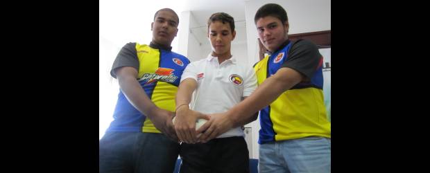 Rugby convoca a extremos y a tirarse de cabezas | Santiago Hernández Henao | Juan Pablo Betancur, Santiago Franco y Juan Guillermo Zuluaga hacen parte de Colombia juvenil, que arrancará el domingo la disputa del Suramericano.