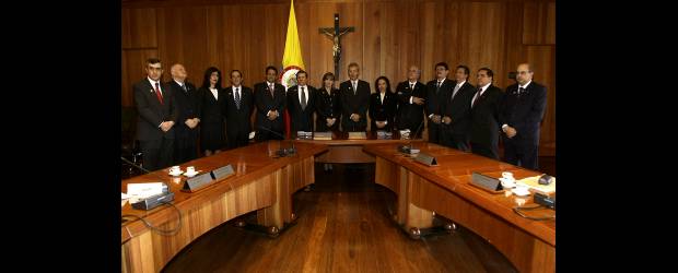 La elección del Fiscal tiene sombras que la afectarían | Archivo | En esta oportunidad, aunque sigue sin modificarse la cantidad de votos que se requieren para alzarse con el cargo, 16 en total, sólo hay 18 magistrados para votar. En las dos oportunidades anteriores había cuatro juristas más.
