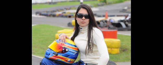 Manuela se le mide a Imola | Archivo | Manuela Vásquez se ha convertido en la mujer más representativa del automovilismo colombiano en el exterior. Su cita desde hoy es en Imola.