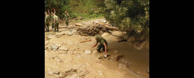 Gobierno ha atendido a unas 90 mil familias | Colprensa | En el municipio de Pamplona (Norte de Santander) se registró en la mañana del sábado un deslizamiento de tierra en la parte alta de la vereda Monteadrento, situación que alarmó a la comunidad, mientras que los organismos de socorro tomaron las medidas oportunas y no se presentaron heridos.