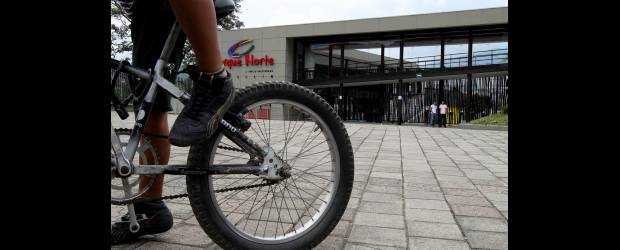 Indemnizan a la familia de la niña muerta en Parque Norte | Archivo | Casi tres meses duró cerrado el Parque Norte luego del accidente.