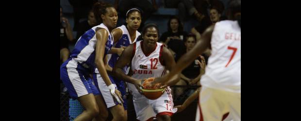 Solo un milagro salva a Colombia | Cortesía Sala De Prensa Preolímpico, Neiva | Por no prepararse desde mayo ni foguearse internacionalmente, Colombia se ha ido quedando en el Preolímpico de Neiva, donde Cuba la venció 75-65.