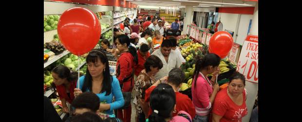 Si va a mercar, no compre de una: compare precios El precio es el que atrae clientes |
