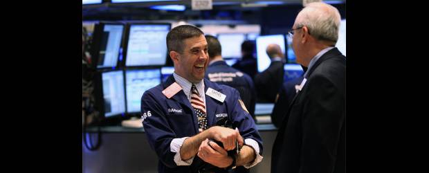 El futuro del euro lo definen Italia y Grecia | Ap- Nueva York. E.U. | Las medidas de ajuste a punto de ser aprobadas en el parlamento italiano y el cambio de primer ministro de Grecia, volvieron a animar a los mercados.