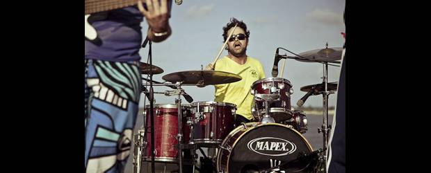 Juan quiere ser un parcero sin corbata | Julio César Herrera | Juan Carlos estudió Planeación y desarrollo social, se especializó en gerencia pública y tiene un máster en conflicto urbano y cultura de paz. Trabajó en la Gobernación durante el mandato de Aníbal Gaviria y en la alcaldía de Salazar, en asuntos de cultura y convivencia. Ya conoce, dice, los 125 municipios.