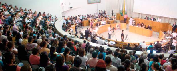 Lupa a contratos de restaurantes escolares | Cortesía | Con tribunas llenas se realizó el debate sobre denuncias recibidas por presuntas irregularidades en los procesos de contratación realizados por la Secretaría de Bienestar Social para la provisión de alimentos para los programas de restaurantes escolares y atención alimentaria y nutricional a la población mayor.