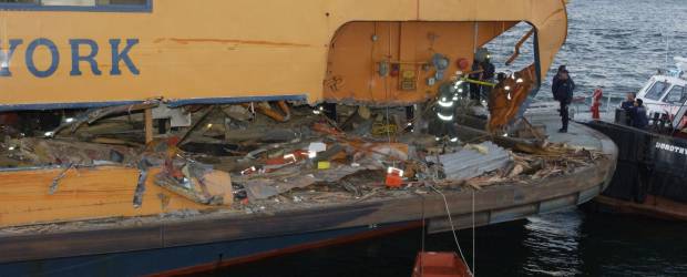 Choque del ferry de Staten Island en Nueva York dejó 37 heridos | Reuters | La línea de ferry que enlaza las dos islas es uno de los medios de transporte más utilizado por los neoyorquinos que viven en Staten Island y trabajan en Manhattan.