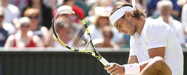 Nadal comenzó la conquista del título en Wimbledon. | AP | Nadal comenzó la conquista del título en Wimbledon.