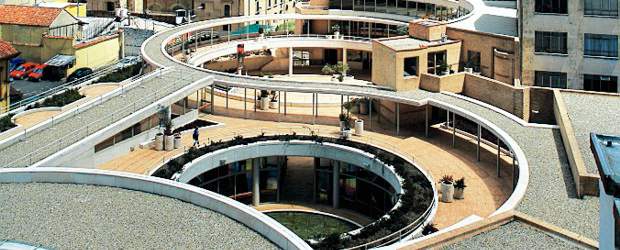 | Centro Cultural Gabriel García Márquez, una de las obras ganadoras en el año 2008 del premio Excelencia en Concreto.