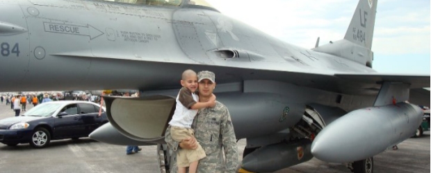 Un as colombiano bajo la manga de Estados Unidos | Cortesía | A su corta edad, Juan Camilo Martínez es considerado un veterano de guerra. Durante su experiencia en la Fuerza Aérea de Estados Unidos ha recorrido países como Irak, Filipinas, las dos coreas, Tailandia y Qatar. En la actualidad se encuentra en Inglaterra colaborando con las fuerzas de la Otán.