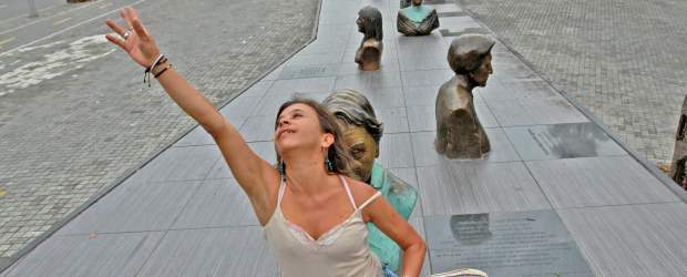 Henry Agudelo | En el Monumento a las Mujeres, en el sector de Lovaina, Nora evocó sus tiempos de bailarina profesional. Si su vida se oscureció por un golpe fatal y su falta de voluntad para vencer la adversidad, hoy ella intenta el regreso. El camino es duro, lo entiende, sobre todo porque la sociedad juzga duro las equivocaciones. La enfermedad de las drogas no se vence fácil.