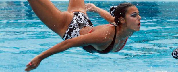 Por fin Antioquia quedó sincronizada | Manuel Saldarriaga | El nivel del nado sincronizado de Antioquia sube, y la demostración se dio en el Campeonato Nacional de categorías que le ganó al Valle del Cauca, por diferencia de un punto. Estos aspectos corresponden a la rutina combinada de las paisas. La Liga de Natación de Antioquia dio todo el apoyo al elenco.