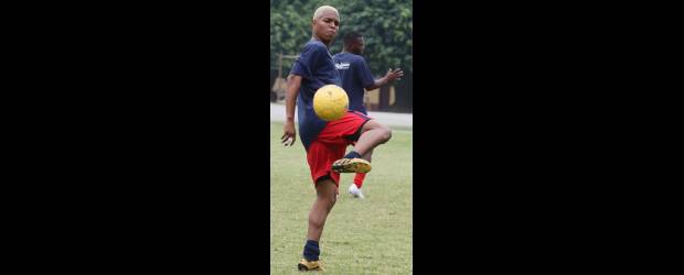 Muchas ideas pondrá el DIM | Manuel Saldarriaga | El panameño Nelson Barahona sería titular mañana con el DIM en el juego que disputará ante el Cortuluá en el estadio Doce de Octubre.