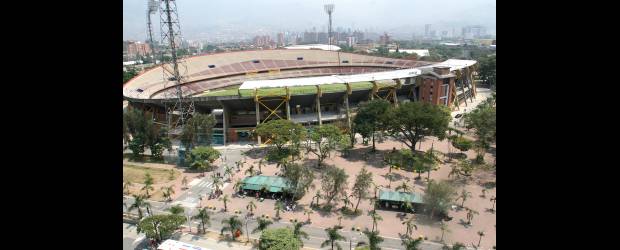 Estadios de Colombia pasan al examen Fifa | Archivo | Medellín aspira ser, mínimo, la sede de uno de los grupos del Mundial de fútbol sub20. Su estadio, el Atanasio Girardot, se someterá a examen de Fifa.